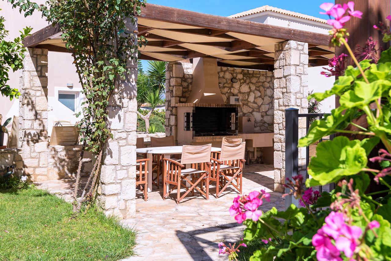 Azure Beach Villas Kíssamos Dış mekan fotoğraf